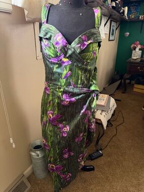RARE! Pinup Girl Clothing Hawaiian purple flower print wiggle dress